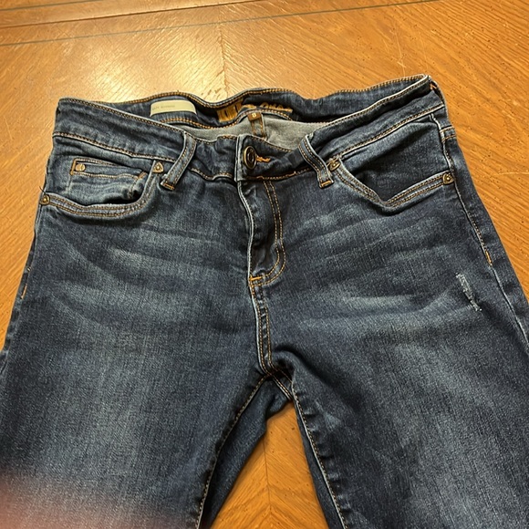 KUT from the Kloth Katy Boyfriend Jeans size 8 30” inseam - Picture 4 of 16